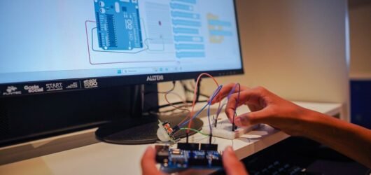 Estudantes de Anápolis compartilham experiências em aulas de robótica